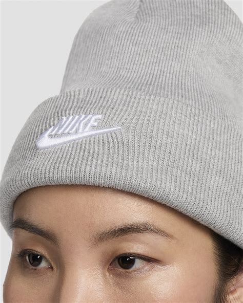 Shop Nike Peak Beanie HF0186